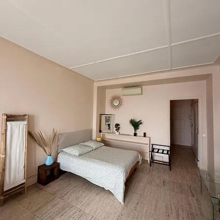 Sea View Croisette Apartman *
