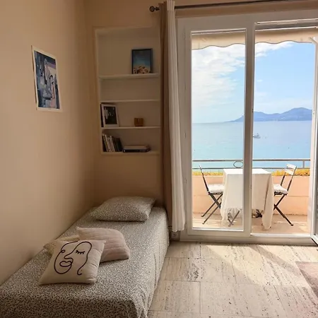 Sea View Croisette Apartman